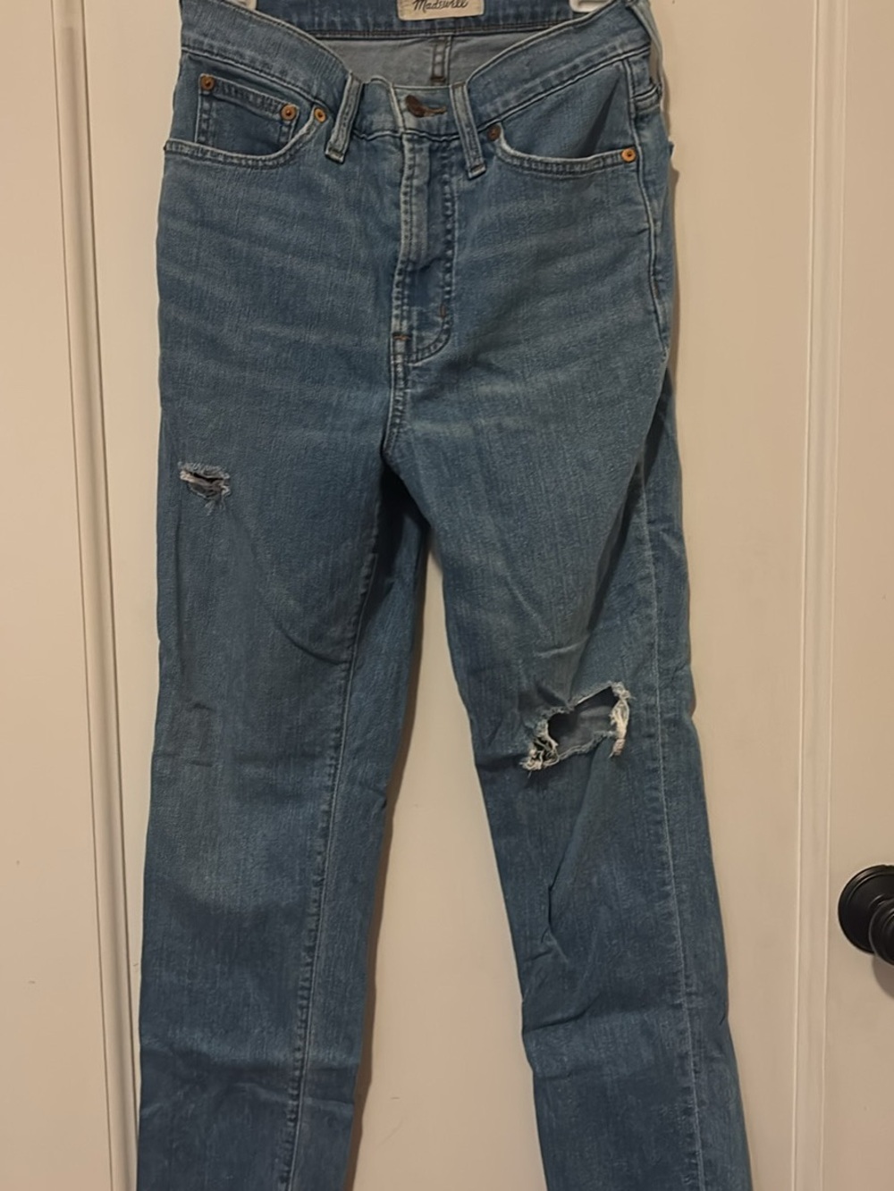 Madewell women’s Straight Jeans in Medium Blue with Distressed Knees
